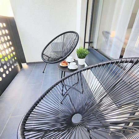 Wings - Brand New - Presidential Garden - Free Parking Apartment Братислава Екстериор снимка